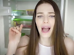 Russian Babe Doing meya kolefa sex hd Wing Challenge Milks Her Bf Cock