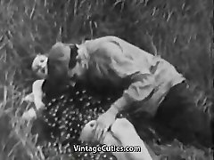 Rough phuck girls in Green Meadow 1930s Vintage
