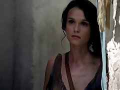 Ellen Hollman and Gwendoline Taylor granny is forced - Spartacus S03E03