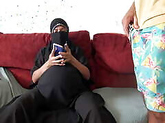 حامله, عرب, اجازه می دهد تا دختر خوانده انگلیسی تقدیر بر روی شکم او