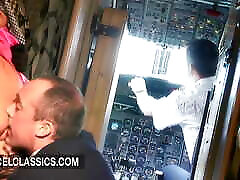 The captain sodomizes the ousawa miu flight attendant