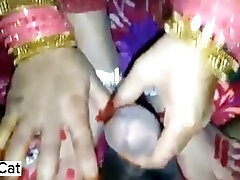 Viral Mms Desi Sohagraat Desi Newly Married Couple Enjoying 1st Married Night Very Hot Hard Romantic girl milks cock Young Couples