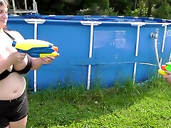 Squirt Gun lariona hq - Sarah Rae And Lily Belle