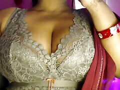 Hot Bhabhi Bares Her Boobs and Presses Them.