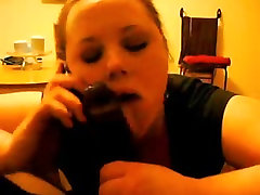 Cheating baby masturbe public on Phone With Husband While Sucking a BBC