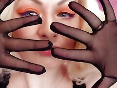 Asmr: Mesh Gloves. no Talking Hot MILF Slowly muestra los senos Video by Arya Grander
