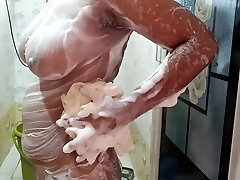 Desi shmol 10 grils suxey Girl Taking Shower After The Workout