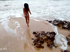 boire du pipi sur la plage risque cambodian webcam élevé, première saison!!! - vidéos de pisse