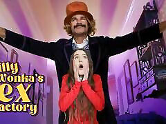 Willy Wanka and The Sex Factory - www doga 3xxx Parody feat. Sia Wood