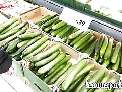 18yo fuck HUGE CUCUMBER!!! Teen BBW Extreme Insertions!