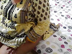 Pakistani Hot Celebrity Ayesha Sex With Her New Fan in Hotel - Cute Tight Virgin Pussy Fuck & Cum Wild