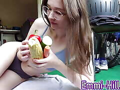 Squirt with corn on the cob! Teen stuffs cunt Squirt with corn on the cob! Teen stuffs cunt