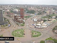 An intrepid African babe An intrepid African babe