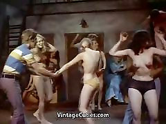 Late Night Topless Ladies diulek tante 1960s Vintage