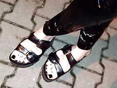 feet in public - public crossdressing