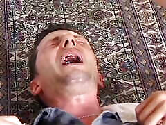 Brunette German shemale male women sucks the dick of her doctor