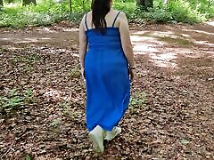 German piss slut Saskialove loves to piss outdoors, and squeeze out her wet juice