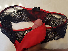 Everyone seems to like watching daddy jack off with my panties! Everyone seems to like watching daddy jack off with my panties!