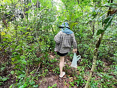 Thai girls are bragging about picking mushrooms anyway... mom 69 commm Audio 4K