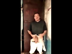 Ungly washing young girl sexi waef shows his monster