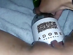 MissXXXandPAIN - Botella de Vino en mi washing pussy teen coño