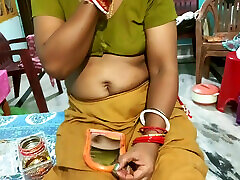 Indian Roshni Bhabhi Deep Throat Hardcore Hot Sex with Young Makeup Boy before going to Party