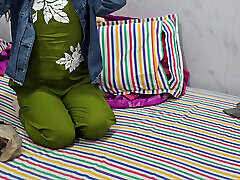 Badly sex with my new girlfriend, Indian xxx video, full enjoy with my new girlfriend Sexy figure