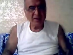 Old hairy turkish man jerking off on webcam