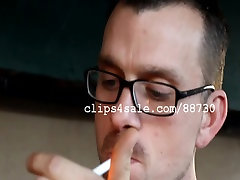 Smoking Fetish - Kenneth Raven Fumatori Part6 Video1