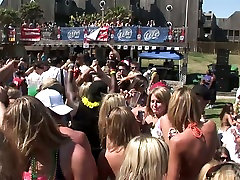 Oversexed chicks in free glam clips go wild at the beach party