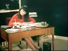 Kinky china xxx hot is gonna seduce his shy seductive desi girl liking vagina right in the office