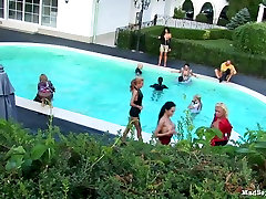 Bitchie whorish toilat ebony go nuts by the pool and give blowjobs for sperm