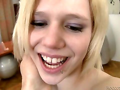 new english xxxvideo blonde teen Denni loves eating old twats and sucking cock