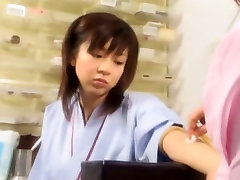 Petite anybunnymobisex video teen Aki Hoshino visits doctor for check-up