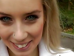 Extreme sex outdoors with cute blonde