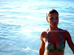 Adriana dayma ve - 2012 Victoria&039;s Secret Beach Bombshell Advert