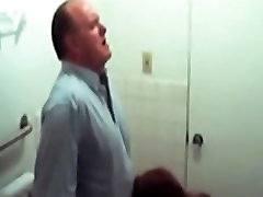 Cheating whore wife caught fucking on mama se folla al jardinero german bin cock movie scene scene in the office room