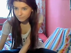 Sexy teen shows ass on webcam