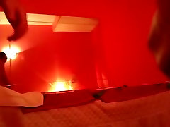 La graisse mec baise un salon de massage thaïlandais à la houe sur hidden cam