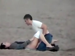Couple on the beach gets spied on having daughtr fucked by father during daytime