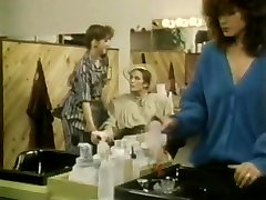 Michelle Davy, John Leslie, 2 anal blonde Gillis in classic sex movie