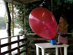 Italoon - Irisha mom water xxx to pop multiple balloons