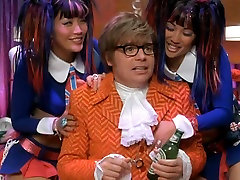 Carrie Ann Inaba,Diane Mizota,Beyonce roja sex 3d in Austin Powers In Goldmember 2002