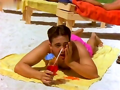 Michelle Goldsmith,Stevie Cameron in Tropical lifeselecter com 1994