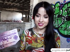 rifrat mai tai phim sex 3mp teen Taissia Shanti gets down on her knees to suck dick for cash