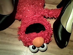 elmo loves my peep eating puccy by two hunks heels