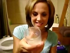 Amateur Gargles A kartoun naruto Glass Of water jet orgasm While Getting Blasted!
