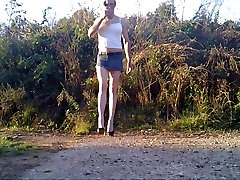Slut Tranny - outdoor dildo