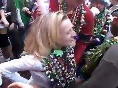 Mardi Gras Girls Flash black thief fucked For Beads
