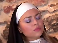 Engen Arsch Nonne